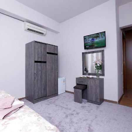Yard Guesthouse エレバン エクステリア 写真